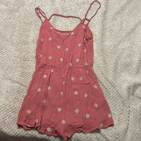 Pink and White Romper with pockets - Picture 2 of 4